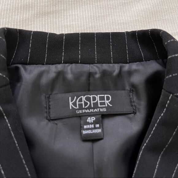Kasper Womens Petite Jacket Blazer Coat Striped Classic Career Casual Fashion 4P - Picture 2 of 4